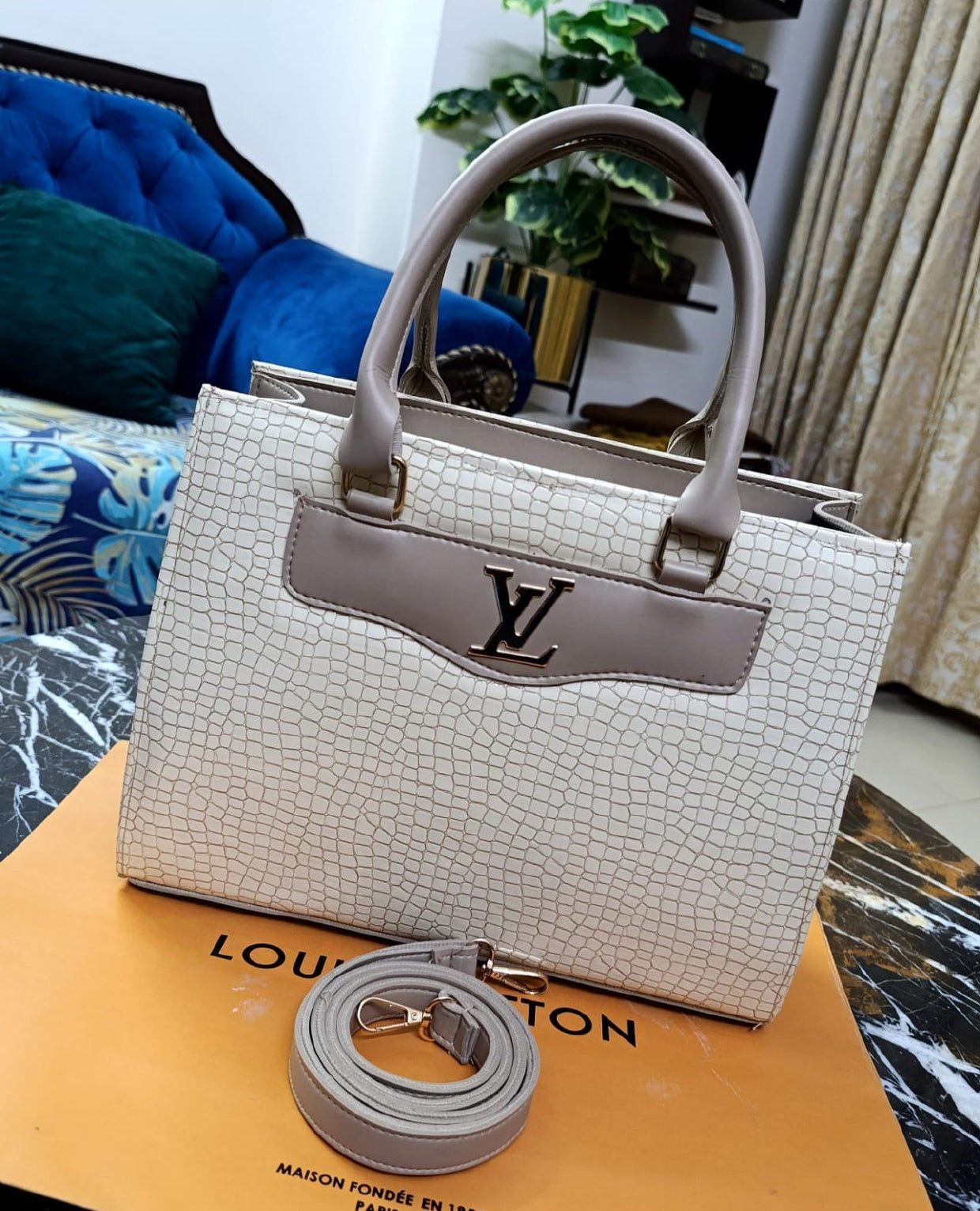 Single LV