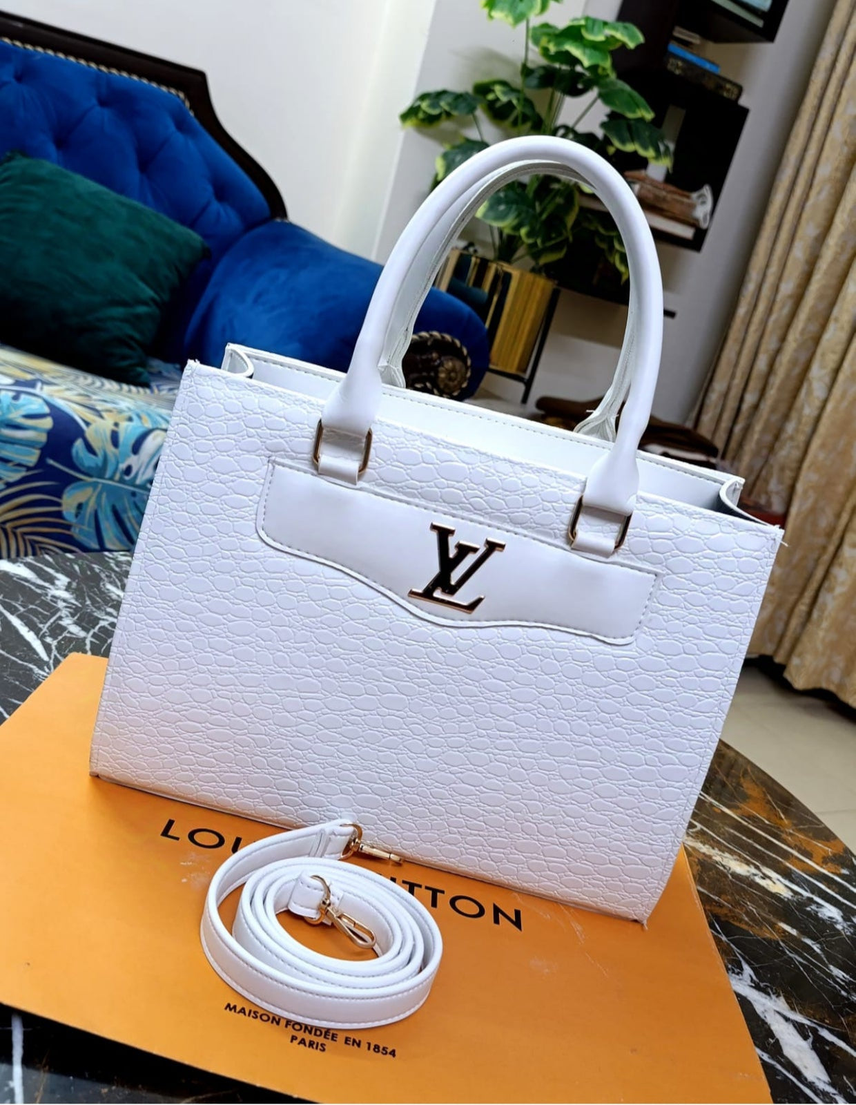 Single LV